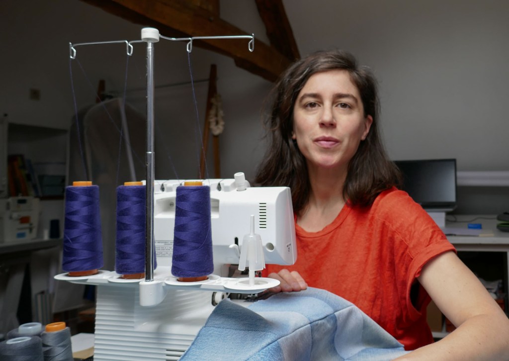 Design textile & mode fabriquée en bretagne - Tombolo - Justine Verrière - Vêtements durables & fabrication locale.