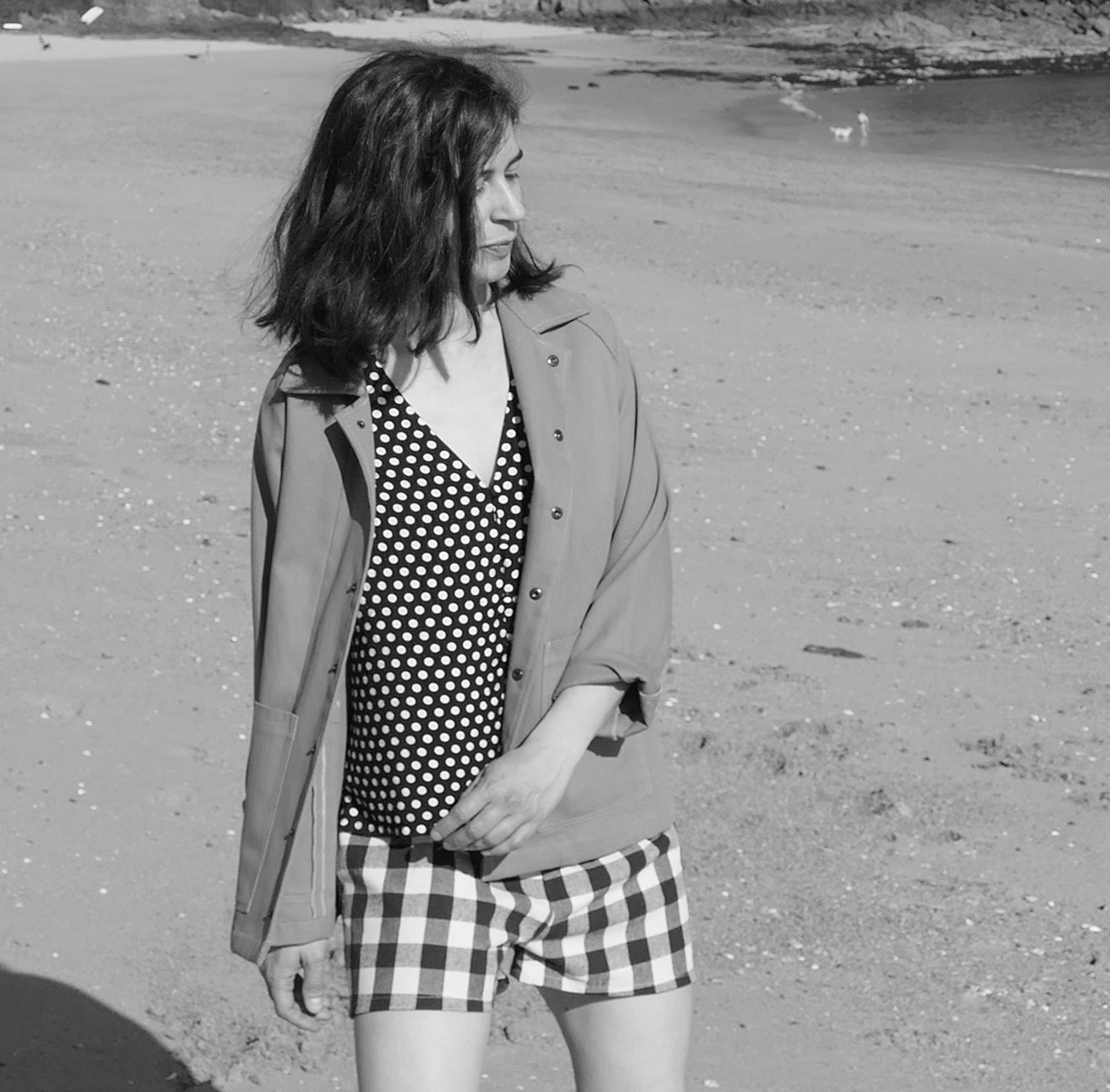 Marque de vêtement bretonne - Tombolo studio - fabrication de vêtements écoresponsable à partir de textiles durables et recyclés en Bretagne. Mode made in France : marque émergente, designer textile bretonne.